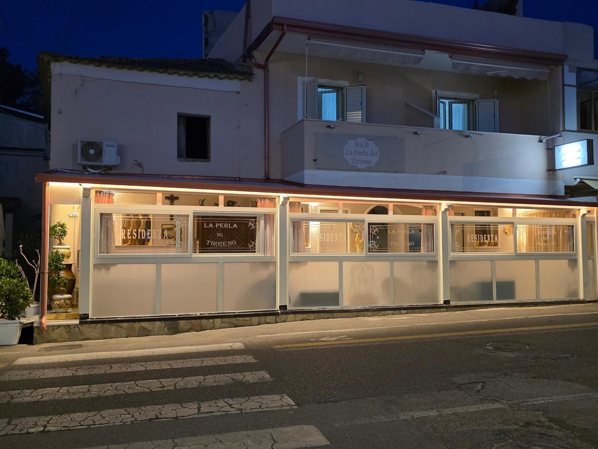 La Perla Del Tirreno Bed & Breakfast Тропеа Екстериор снимка