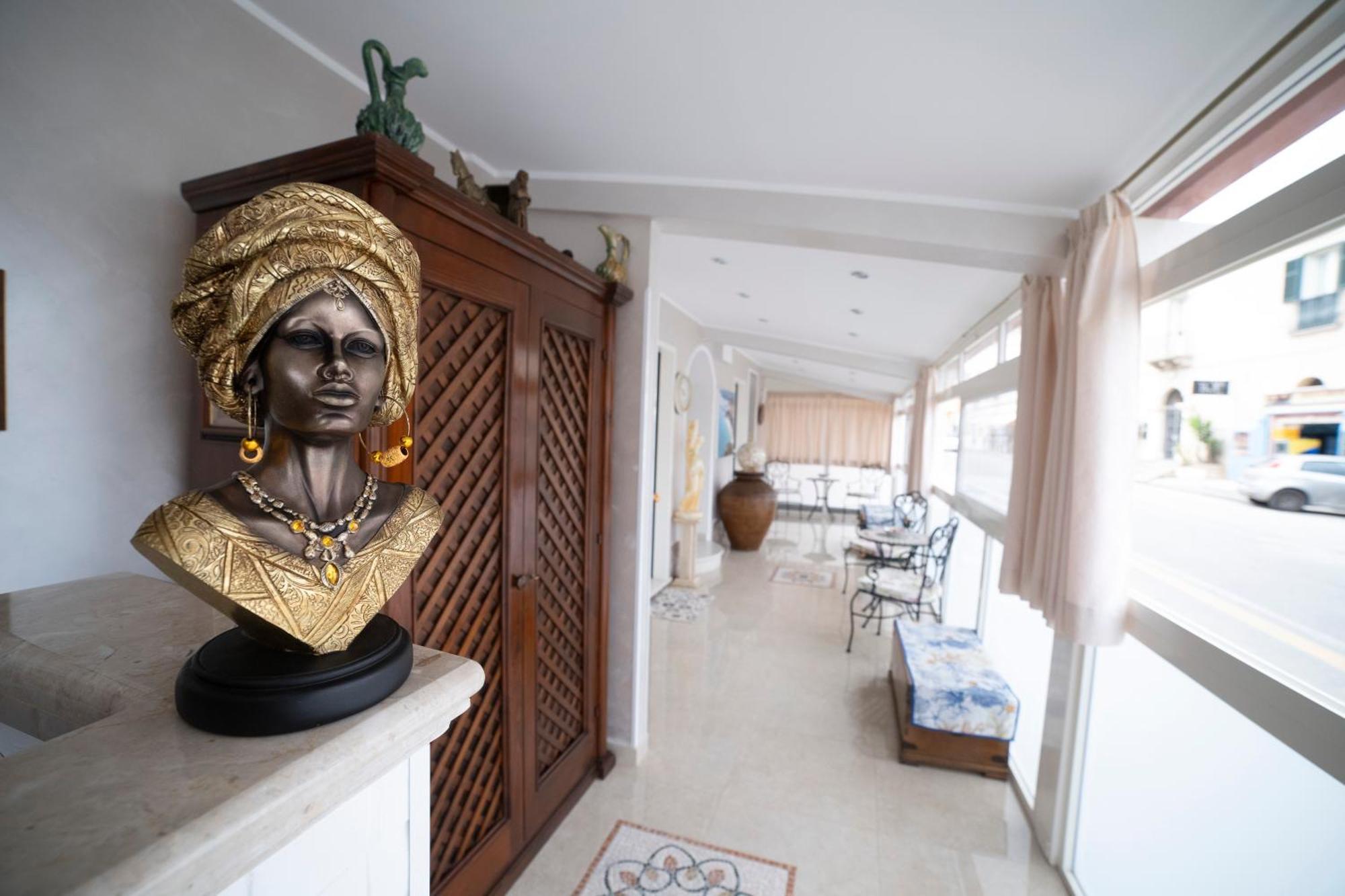 La Perla Del Tirreno Bed & Breakfast Тропеа Екстериор снимка